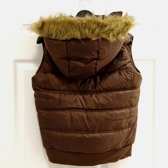 Cactus Clone puffer vest - NWT - Picture 6 of 10